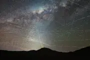 Estudo alerta: frota de satélites pode inviabilizar astronomia