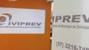 Greve em Divinópolis: servidores da educação fecham 41 escolas