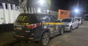 Homem é detido com carro clonado e roubado na Via Dutra em Resende