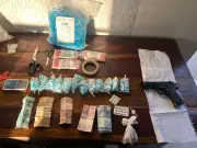 Homem preso com drogas e dinheiro em Montes Claros