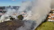 Incêndio de grandes proporções atinge pastagem em Botucatu e assusta moradores