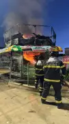 Incêndio destrói banca em Arapiraca; álbuns da Copa sobrevivem