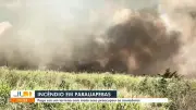 Incêndio em terreno com mato seco ameaça casas em Parauapebas, PA