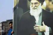 Irã adverte EUA e Israel contra ataque enquanto prepara funeral de Khamenei