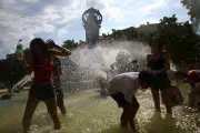 Onda de calor extremo na Europa causa 3.700 mortes em França, Bélgica e Países Baixos