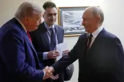 Putin e Trump discutem guerra na Ucrânia e cúpula da Otan em ligação de 85 minutos