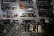 Resgate na Venezuela encerra buscas sem sinais de vida em La Guaira