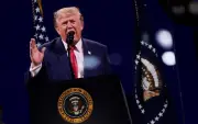 Trump celebra 250º aniversário dos EUA com discurso de campanha e ataques a comunistas