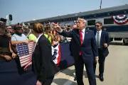 Trump fatura US$ 2,2 bi em negócios durante mandato, com US$ 1,4 bi em criptomoedas