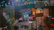 Vídeo mostra pessoas passando mal após uso de spray de pimenta pela PMDF em bar